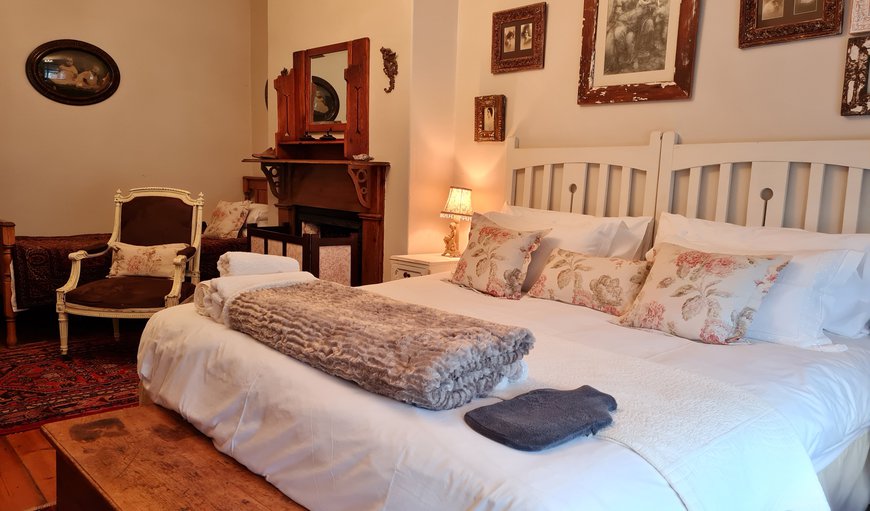 King bedroom with extra bed in Wakkerstroom, Mpumalanga, South Africa
