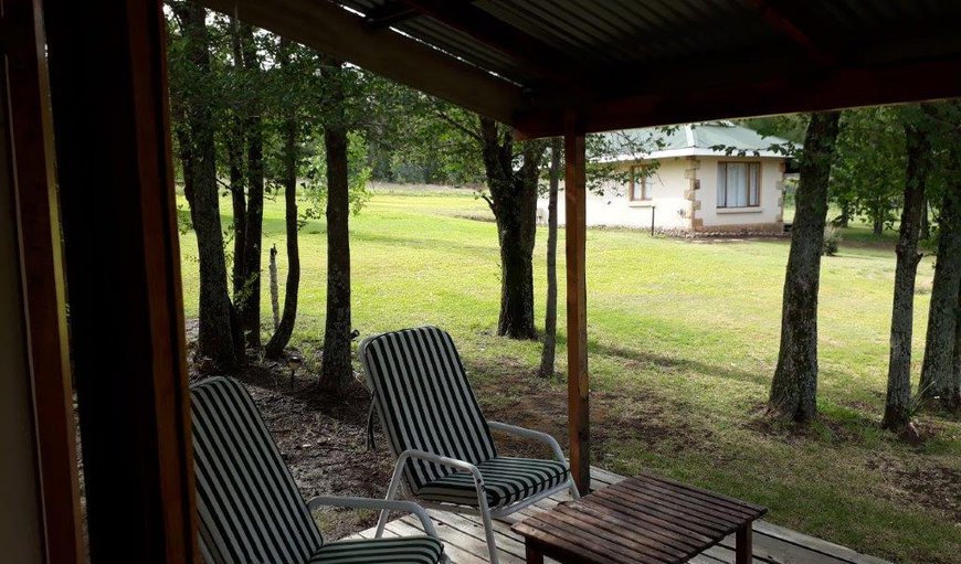 Garden Suites: Garden Suites - Guests can relax on the deck and enjoy the beautiful views of the garden and vineyard.