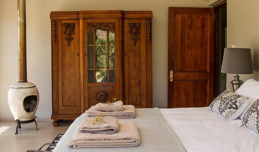 Riverstone House: Bedroom with a double bed