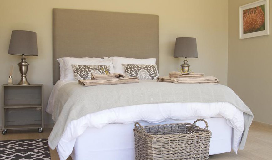 Riverstone House: Bedroom with a double bed