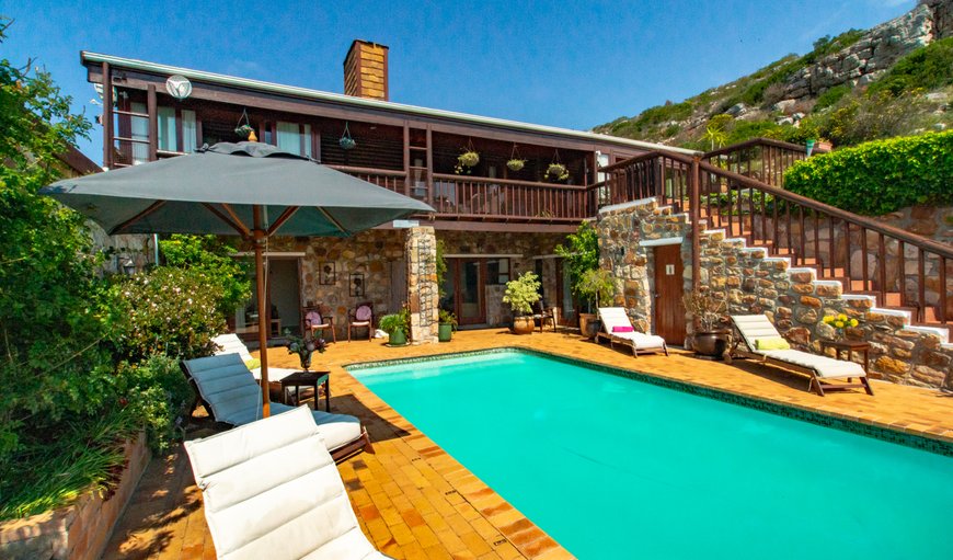 Welcome to Makapa Lodge in Fish Hoek, Cape Town, Western Cape, South Africa