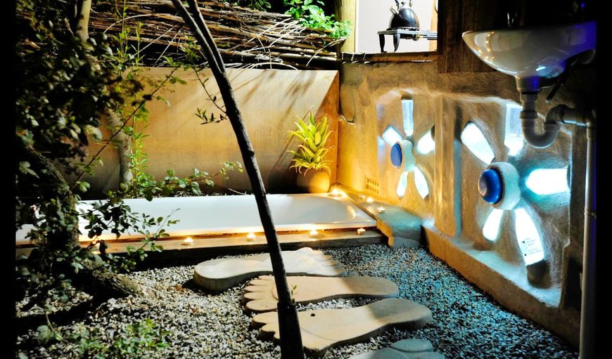 Noy Noy Outdoor Bath & Shower