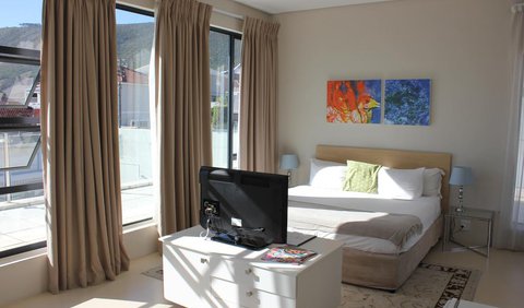 Sea View Deluxe Suites: Deluxe Double Room with Sea View