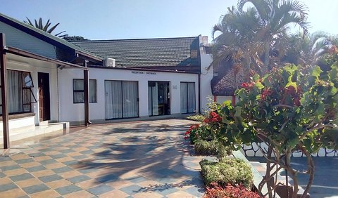 Standard: Welcome to Makhadzi Cloud Lodge