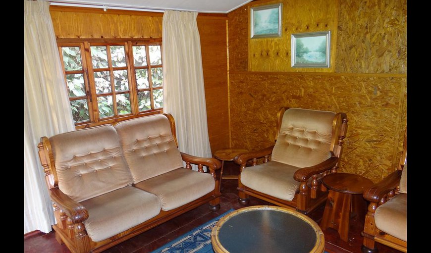 Cabin 1: Cabin 1  - Lounge Area