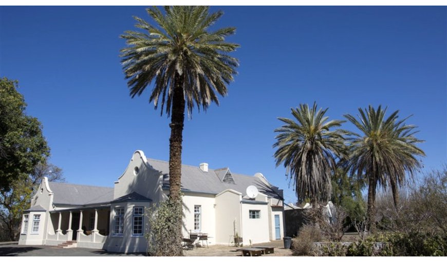 Welcome to Roode Bloem Farm House in Graaff Reinet , Eastern Cape, South Africa