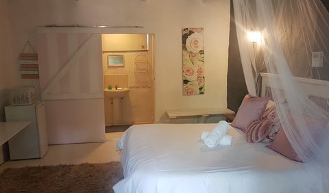 French Stable self-catering Room No 1: French stable room no 1
French stable room 1