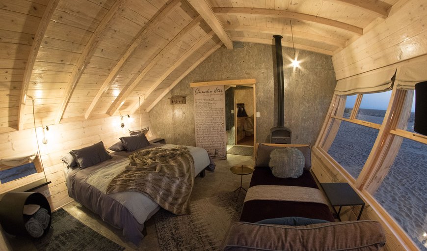 Twin Room: Shipwreck Lodge unit with a double size bed.