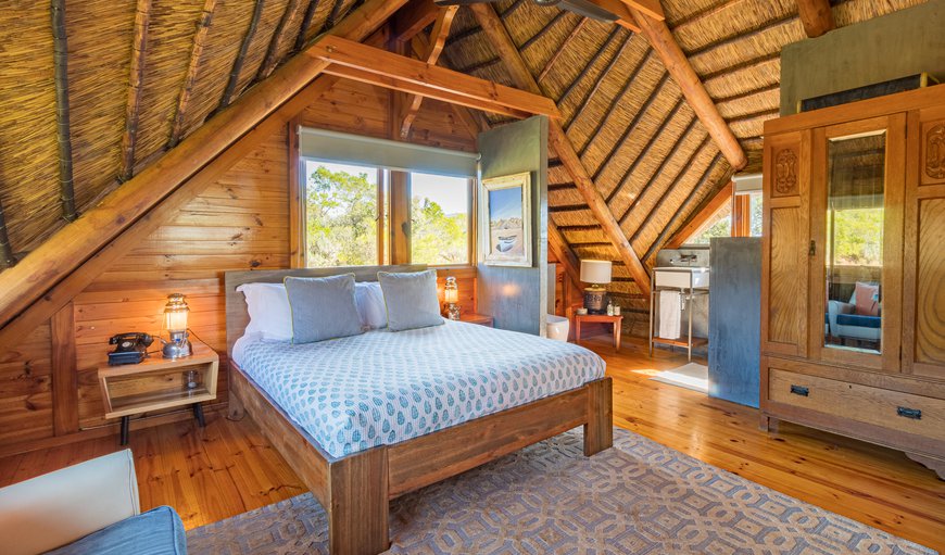Mountain Cabin: The main bedroom is in the loft space and has a Queen-size bed