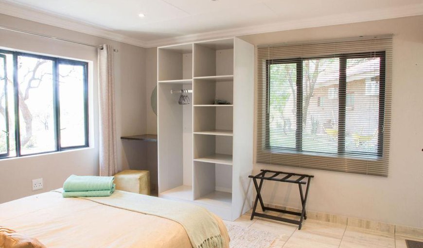 Luxury Double: Queen Room - Bedroom