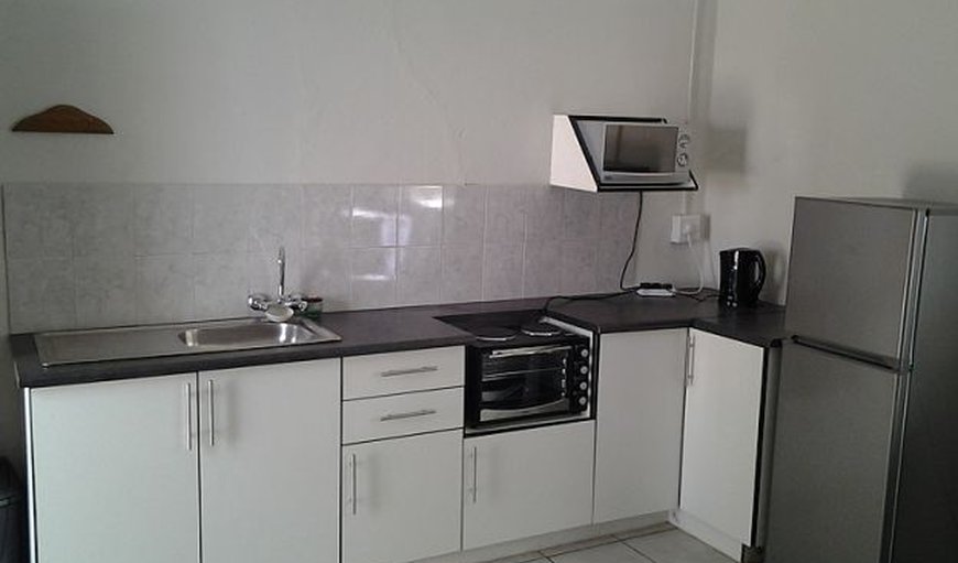 Self-Catering Unit: Kitchenette