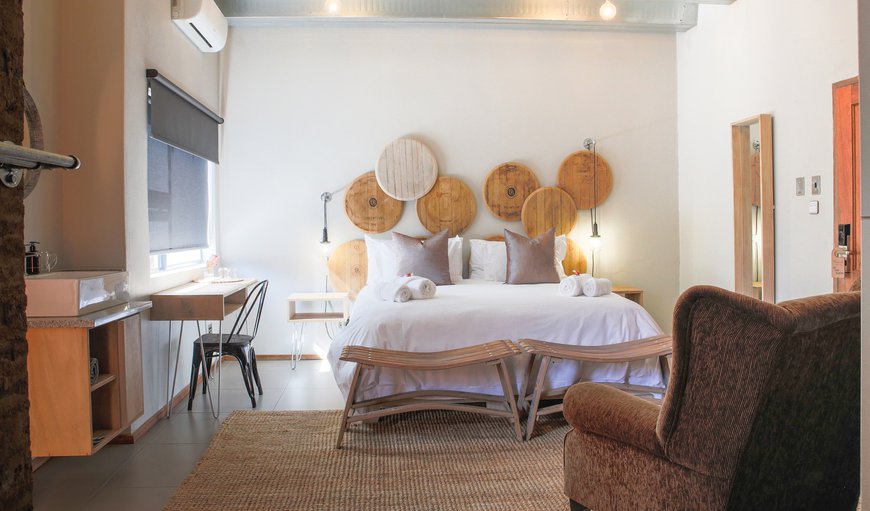 All rooms are elegantly furnished to a high level of comfort and convenience with king/twin beds, a LED Smart TV, DSTV and Wi-Fi All rooms are elegantly furnished to a high level of comfort and convenience with king/twin beds, a LED Smart TV, DSTV and Wi-Fi