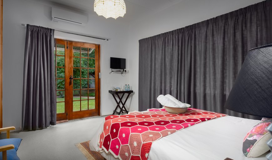 Double Bed en Suite Rooms: Pink Room