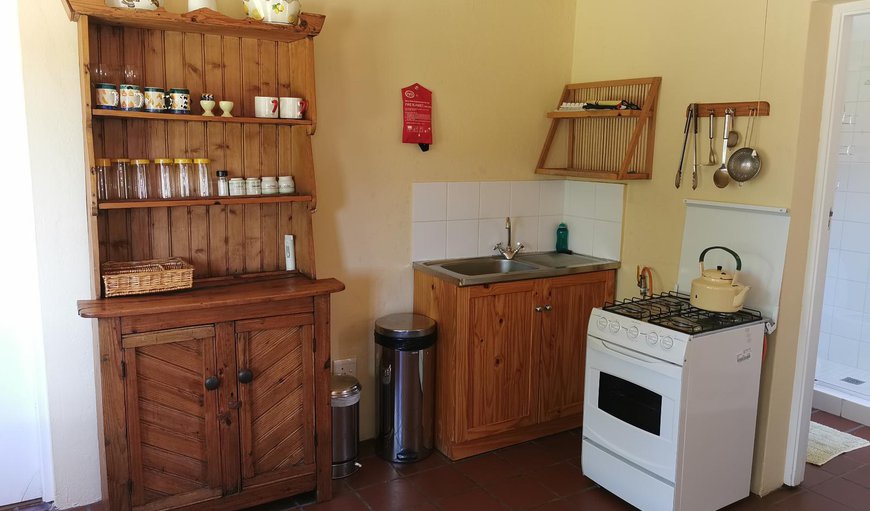 The Cottage: The Cottage - Kitchenette