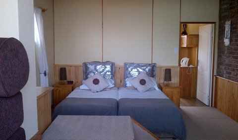 Seastar Room: Bedroom suite