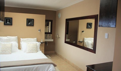 Marina Martinique Selfcatering: Bedroom suite