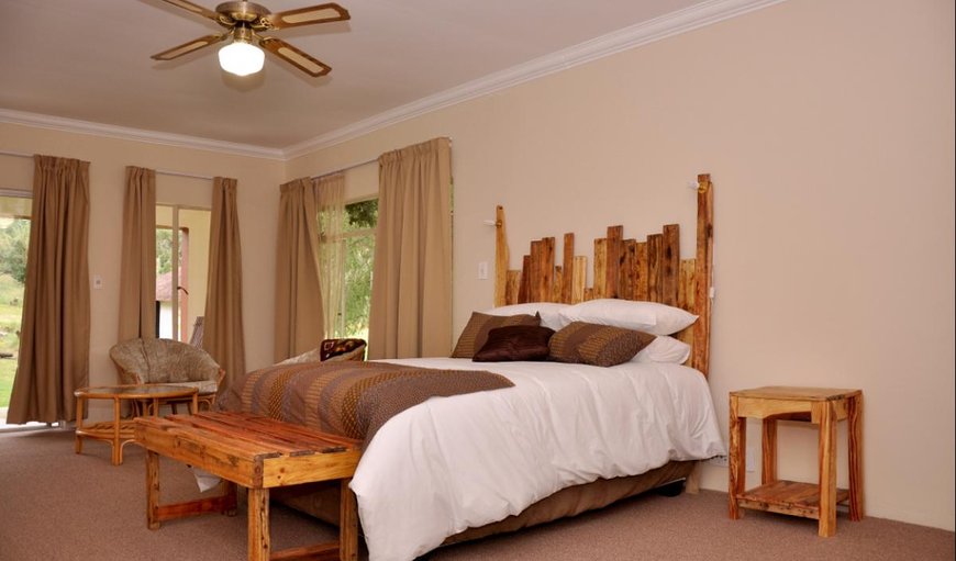 Chalet: Chalet with a queen size bed.