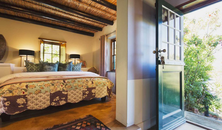 Arum Garden Cottage: Garden cottages- As you step inside the suites, you discover even more country romance in the stylishly appointed interiors.