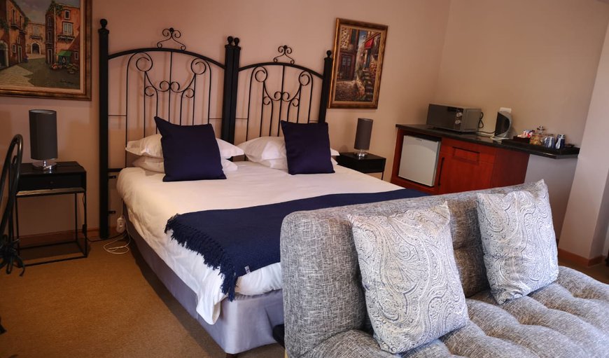 Room 3 family en- suite, private jacuzzi: Room 3 Family suite, Private Jacuzzi