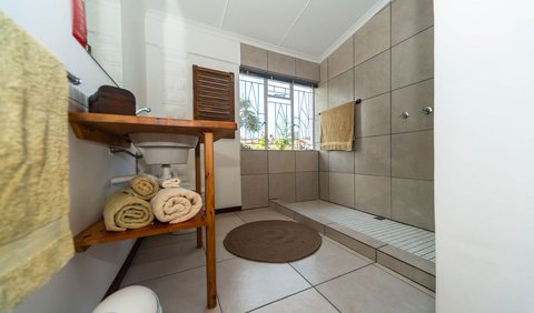 Double Room - Kapokbossie @ Riverunits: Kapokbossie Bathroom