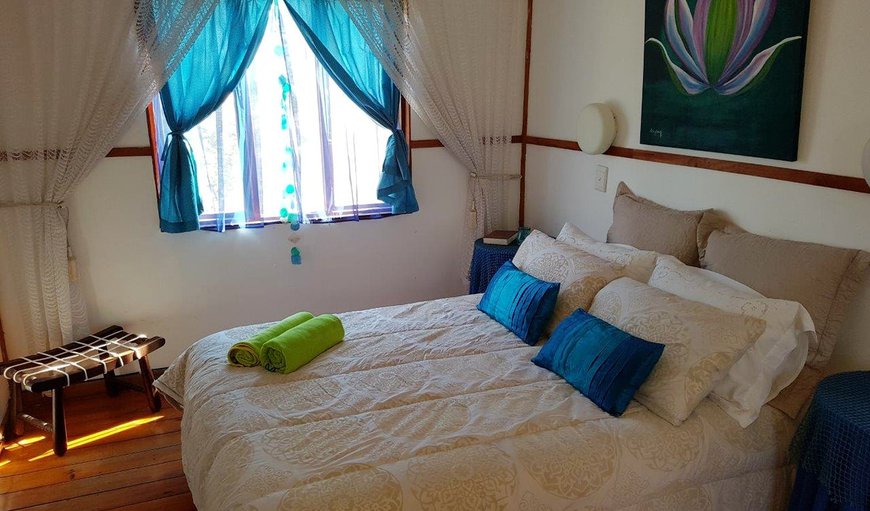 Cabin: Bedroom features a double bed