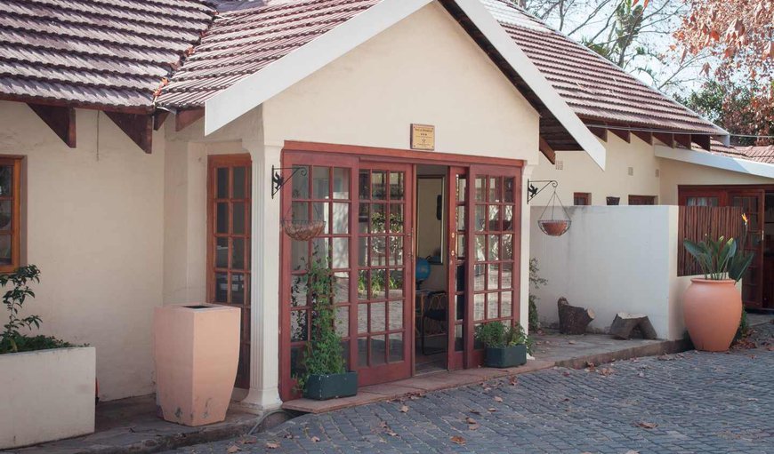Dennis Road Guesthouse in Lonehill, Johannesburg (Joburg), Gauteng, South Africa