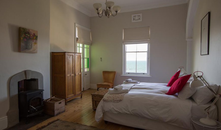 Family Room, 2 bedrooms - There are two bedrooms in the apartment, of which this room has a fireplace. Family Room, 2 bedrooms - There are two bedrooms in the apartment, of which this room has a fireplace.