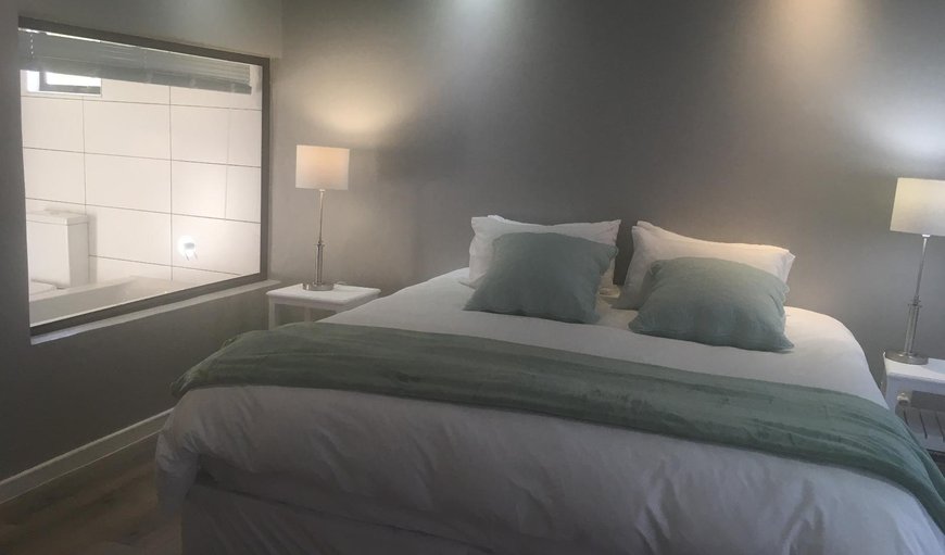 Luxury Room: Honeymoon Room + Sleeper couch