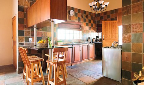 Wild Olive Cottage: Kitchen