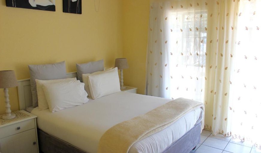 Luxury Room En Suite Sleeping 3 pax: Bedroom with a double bed