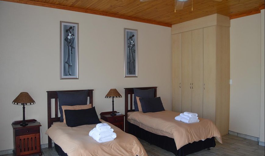 Kamer 4: Kamer 4 with twin 3/4-beds.