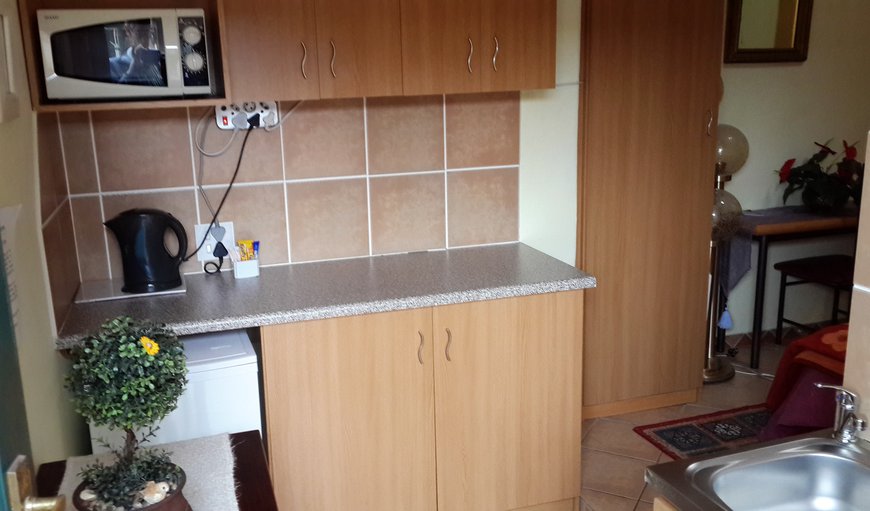 Double Room: Kitchenette