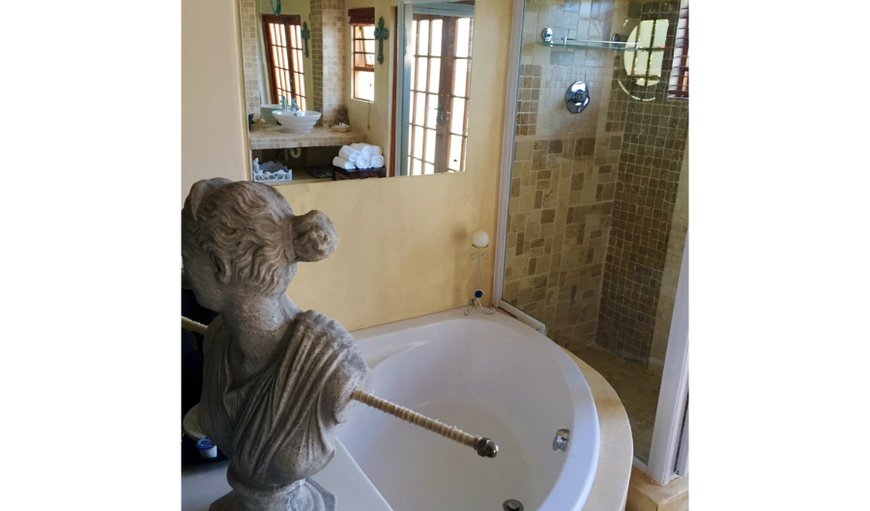 Self Catering / Double Rooms: En-Suite Bathroom