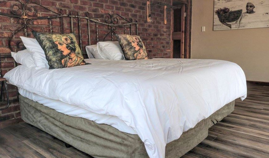 Maluti View Apartment - There are three en-suite bedrooms furnished with a king size bed in each room that can be converted into twin beds. Maluti View Apartment - There are three en-suite bedrooms furnished with a king size bed in each room that can be converted into twin beds.