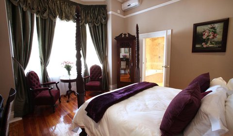 The Purple Room: The Purple Room - Bedroom