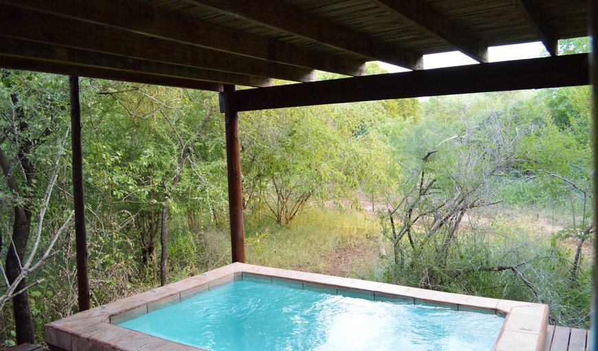 Splash pool