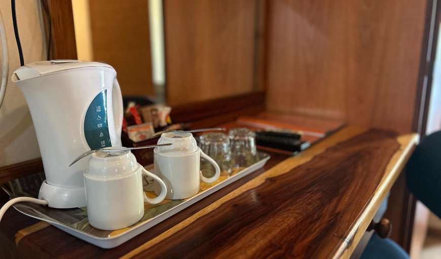 Luxury Pool Double Room: Coffee/tea facilities