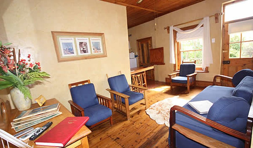 Large Cottage: Large Cottage lounge area.