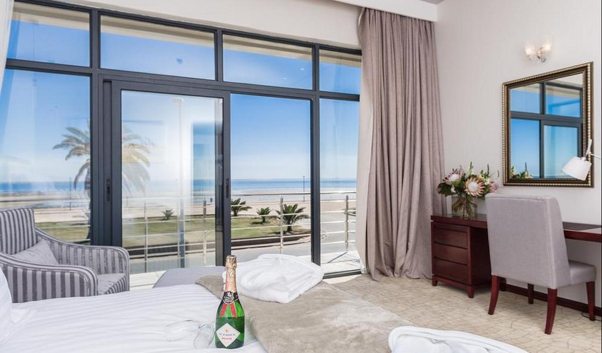 Deluxe Rooms: Luxury Rooms