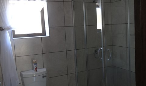 Room 2: Overnight Room 2 - shower