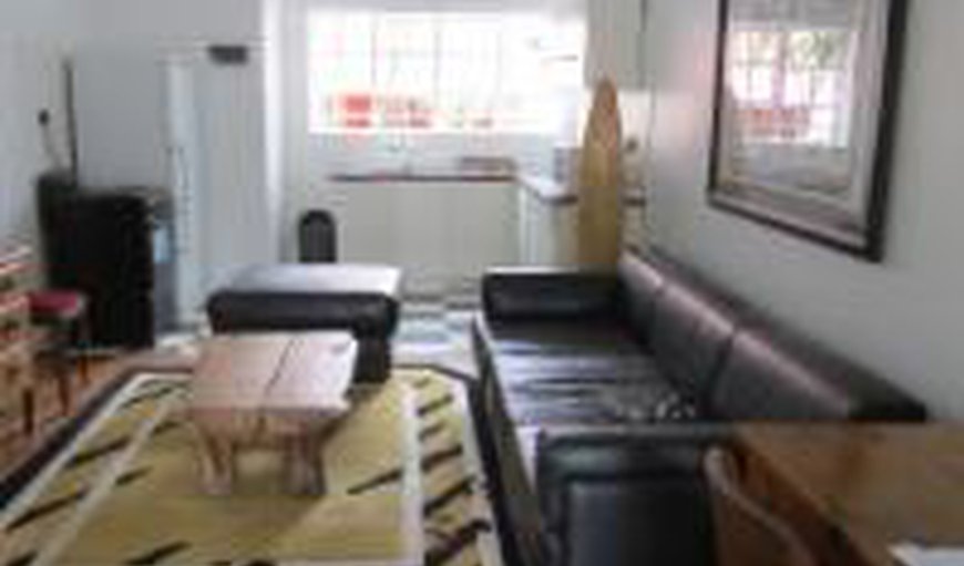 2 bedroom house: Self-catering flat - 2 bedrooms