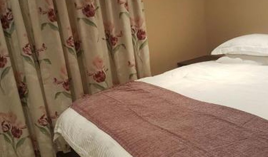 Self-Catering: Self-Catering - Bedroom