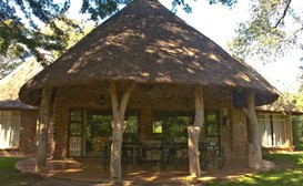 Mphangele Lodge image
