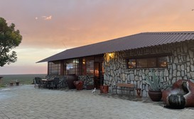 Aloegrove Safari Lodge image