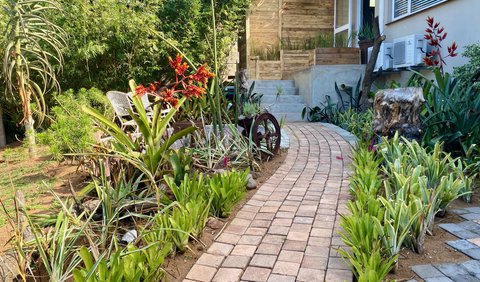 The Boshoff Compact Double: Outdoor - Private Garden