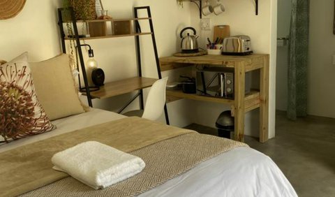 The Boshoff Suite: The Boshoff Suite Kitchenette