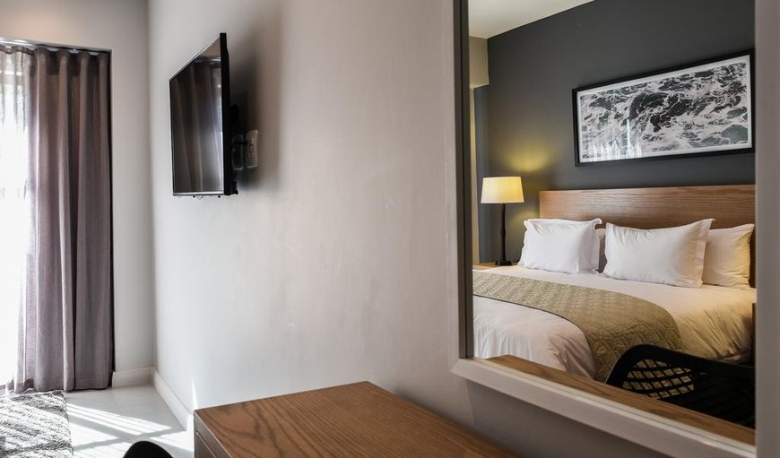 Hotel Room: Hotel Room