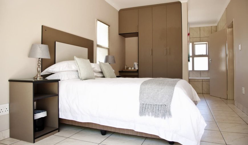 Standard Rooms: Standard Rooms with double bed, en-suite bathroom and DSTV.