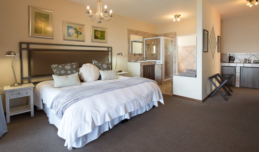 Honeymoon room 1st floor- This air-conditioned bedroom on the 1st floor offers space and comfort, with the option of a king sized bed or two single beds if preferred. This room features a spacious open-plan bathroom. Air conditioning is offered in this room.The luxurious full bathroom includes a spa bath with bathroom amenities. Honeymoon room 1st floor- This air-conditioned bedroom on the 1st floor offers space and comfort, with the option of a king sized bed or two single beds if preferred. This room features a spacious open-plan bathroom. Air conditioning is offered in this room.The luxurious full bathroom includes a spa bath with bathroom amenities.