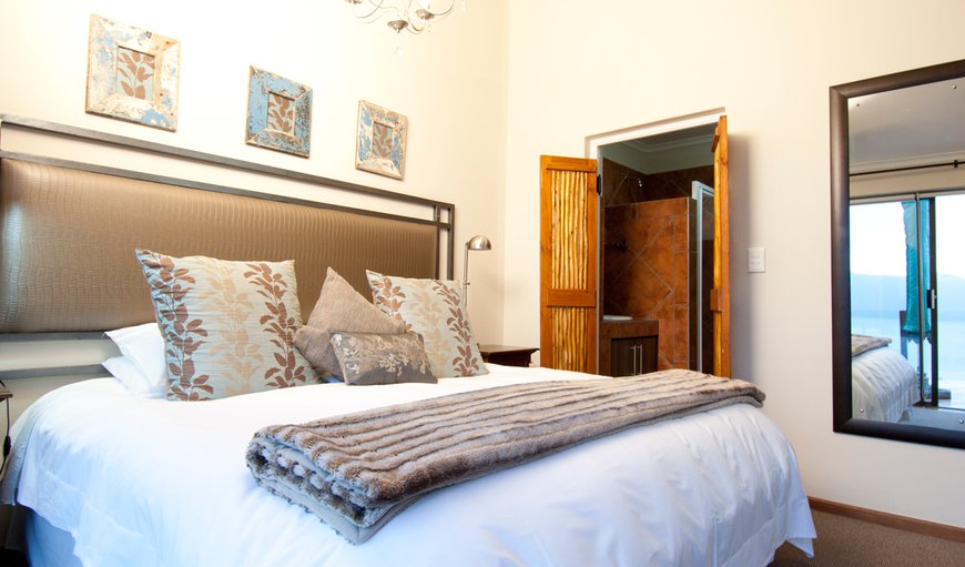 Luxury room 5, 2nd floor, featuring a furnished balcony with spectacular views over the Knysna lagoon. Luxury room 5, 2nd floor, featuring a furnished balcony with spectacular views over the Knysna lagoon.